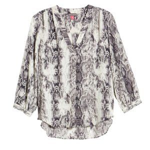 EUC Vince Camuto Snake Print Blouse Size Mediun
